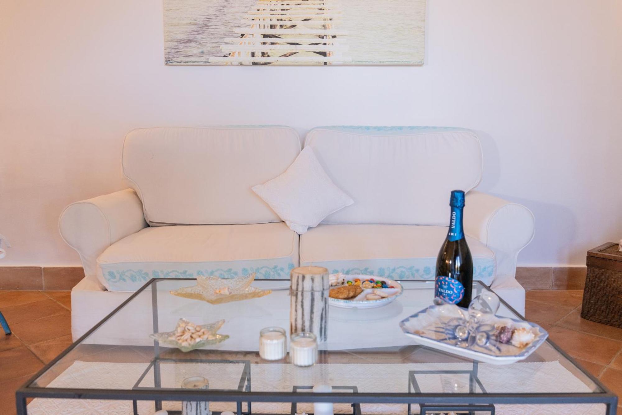 Residenza Del Barone Villa Zoe Chia - Vista Mare Extérieur photo